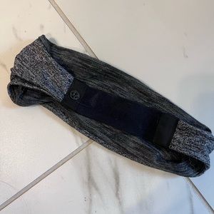 Lululemon reversible headband